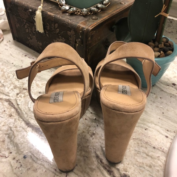 Nude Erica Steve Madden Wedges - Picture 6 of 8